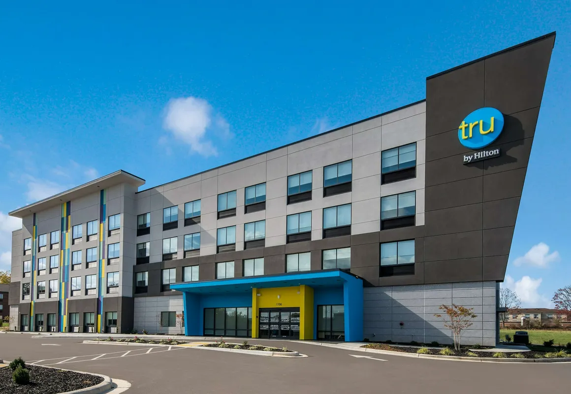 Tru by Hilton Greensboro, NC hotel hero