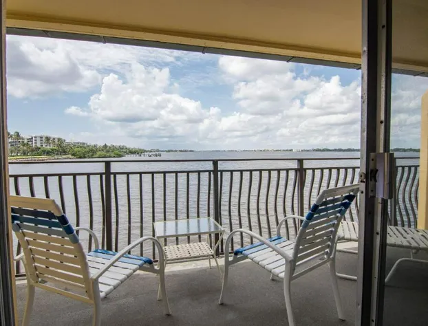 Palm Beach Resort hotel detail image 2