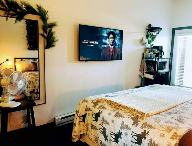 Doco Rocky Mountain Vacation Rental-Queen Studio With Resort Amenities hotel detail image 4