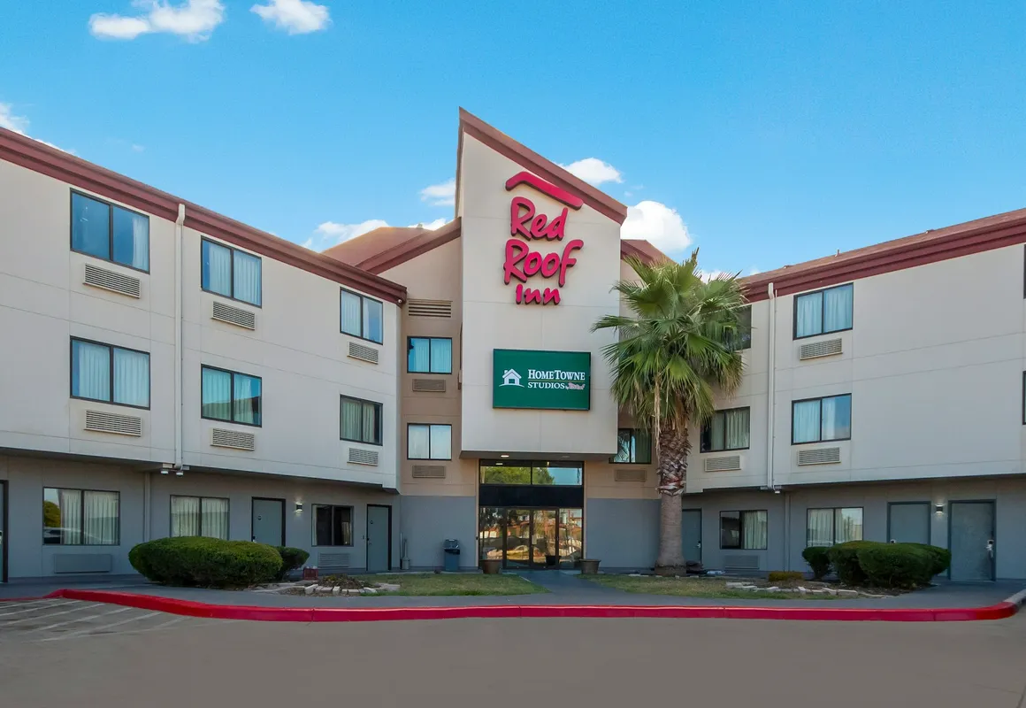 HomeTowne Studios by Red Roof San Antonio - Seaworld/Northwest hotel hero