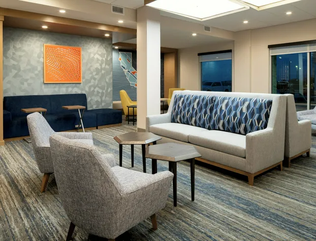 Holiday Inn Express and Suites Hollister by IHG hotel detail image 2