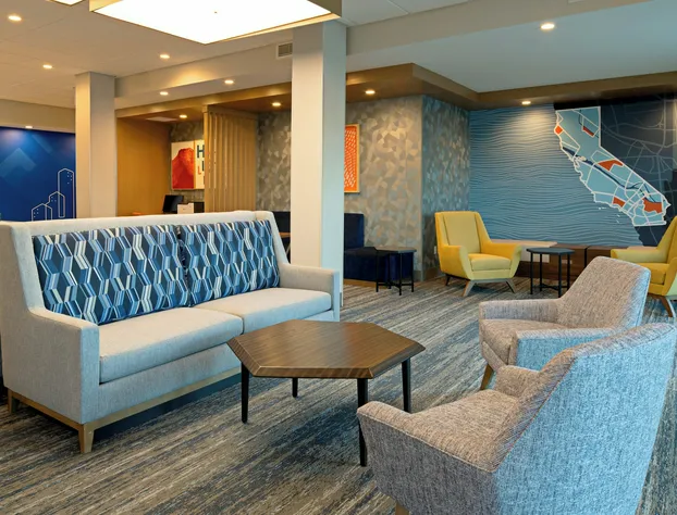 Holiday Inn Express and Suites Hollister by IHG hotel detail image 3