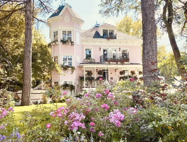 Maison Rose hotel detail image 3