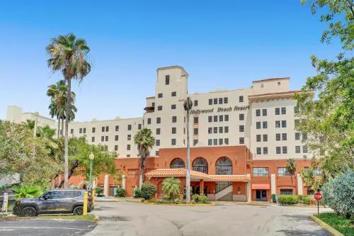 Beach Front suite at Hollywood Beach Resort, direct beach access, Swimming Pool hotel hero