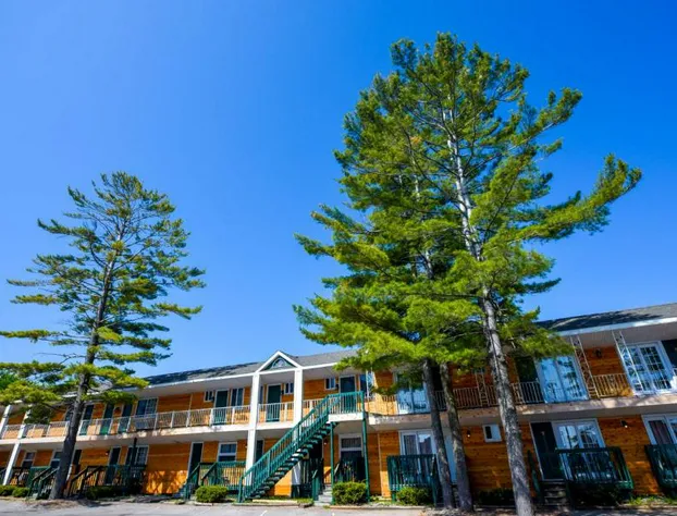 Mackinac Lodge hotel detail image 1