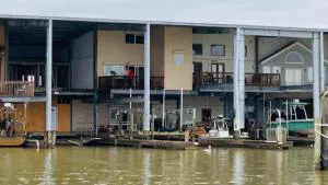 Resort Lodging at Venice Marina w/ WIFI + Private Dock hotel detail image 1