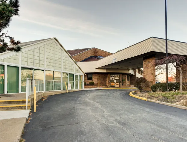 SkyLight Inn Cleveland - Willoughby hotel detail image 1