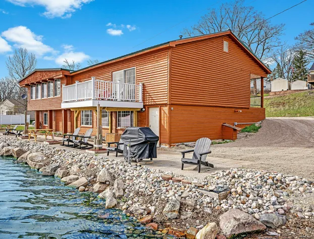 Fife Lake Retreat hotel detail image 2