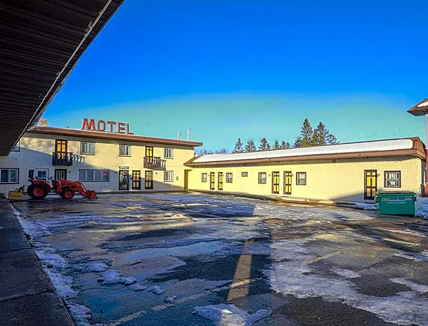 Love Hotels Silver Street by OYO at Hurley WI hotel detail image 3