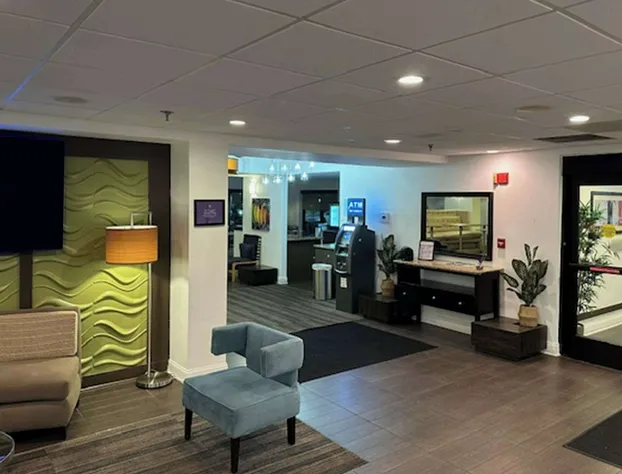 Sleep Inn & Suites Memphis Southeast hotel detail image 4