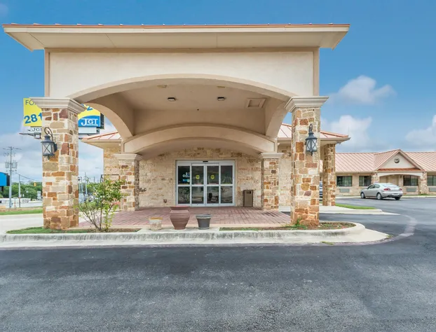 Eagle Ford Inn hotel detail image 1