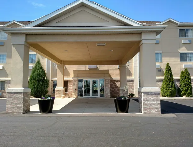 Holiday Inn Express Toledo West - Napoleon by IHG hotel detail image 1