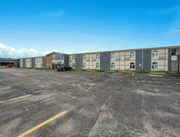 Travelodge by Wyndham Sarnia hotel detail image 2