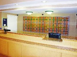 La Quinta Inn Okalhoma City Airport hotel hero