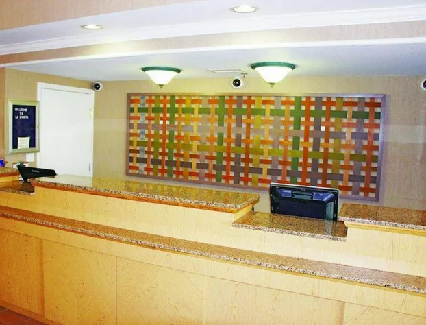 La Quinta Inn Okalhoma City Airport hotel detail image 2