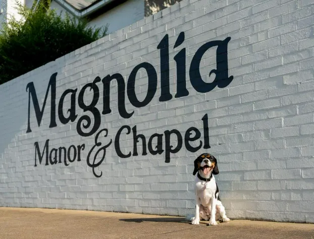 Magnolia Manor and Chapel hotel detail image 1