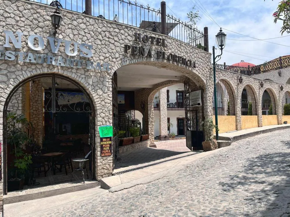 Hotel Peña Florencia hotel hero