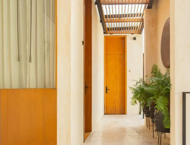 Decu Downtown hotel detail image 2