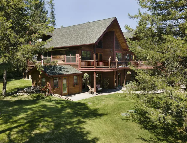 Wood's Lodge hotel detail image 1