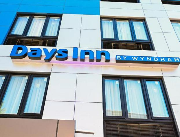Days Inn by Wyndham Bronx NYC hotel detail image 1