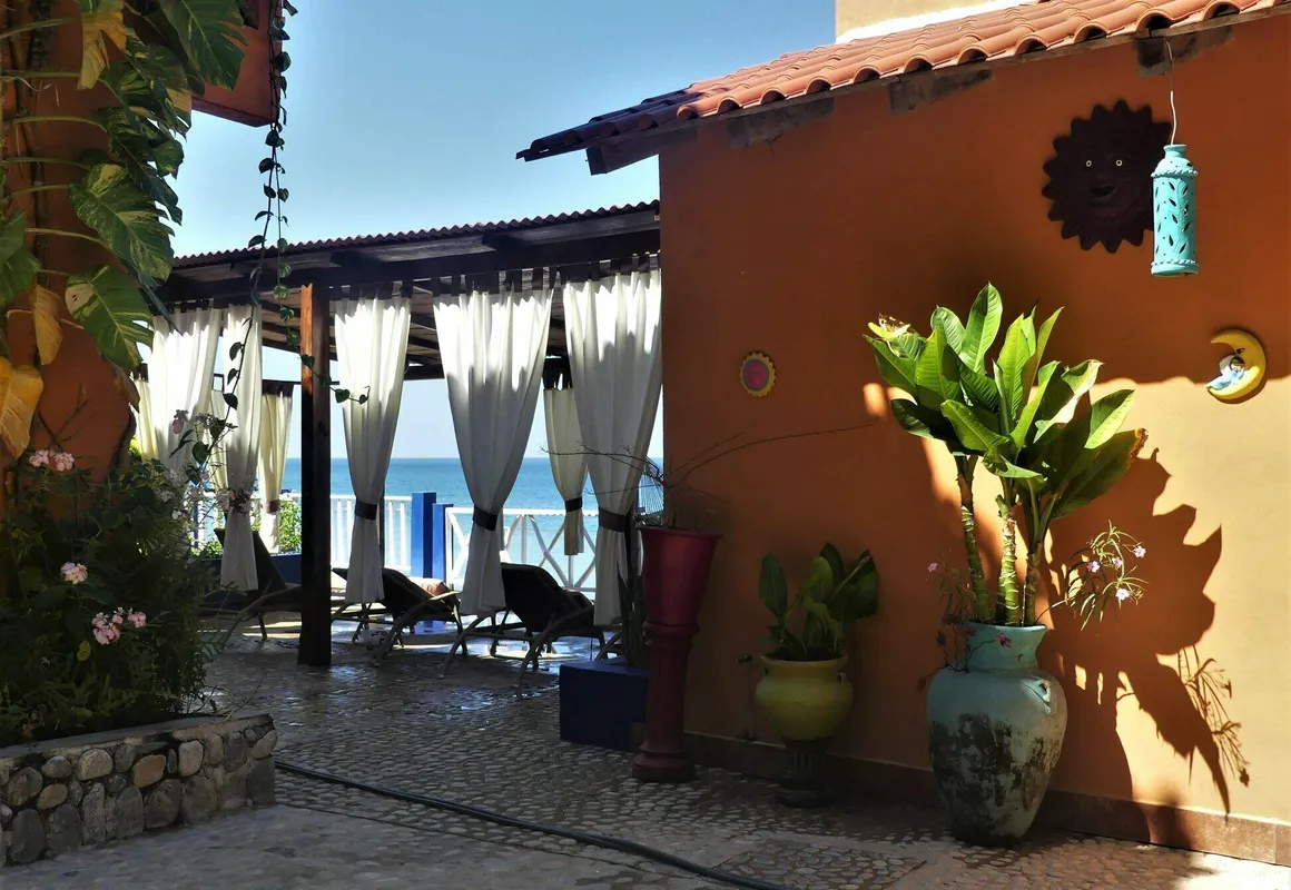 Treasure by the Sea Resort hotel hero