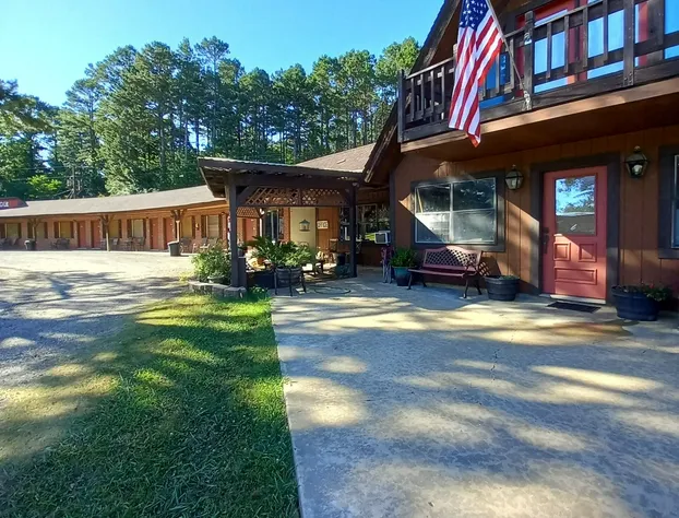 Cedar Falls Motel hotel detail image 1