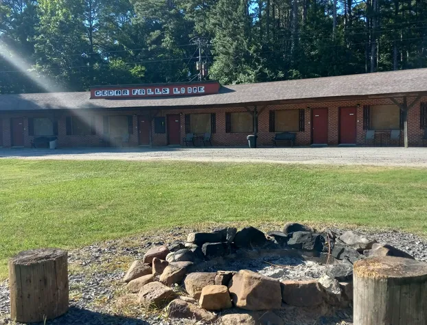 Cedar Falls Motel hotel detail image 2