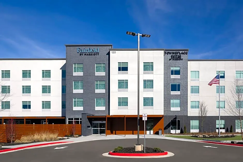 Fairfield Inn & Suites by Marriott Canton Riverstone Parkway hotel hero