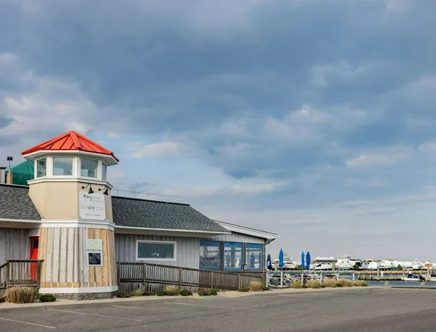 Super 8 by Wyndham Lindenhurst hotel detail image 4