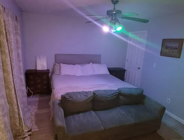 Bed and breakfast hotel detail image 1