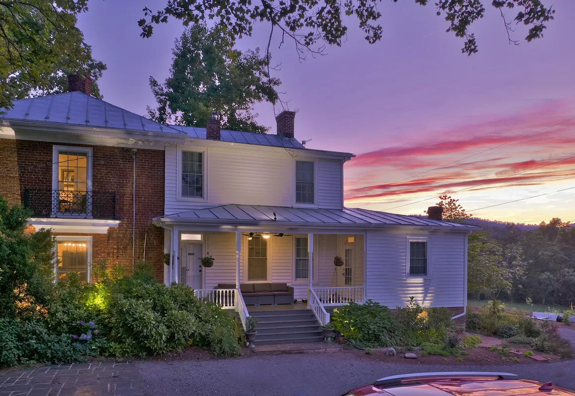 Red Hill Bed and Breakfast hotel hero