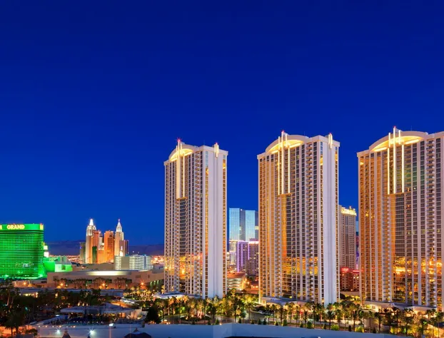 Jet Luxury Elite at The Signature hotel detail image 1