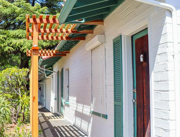 The Bonnie Inn Unit 5 With Breakfast Nook hotel detail image 1