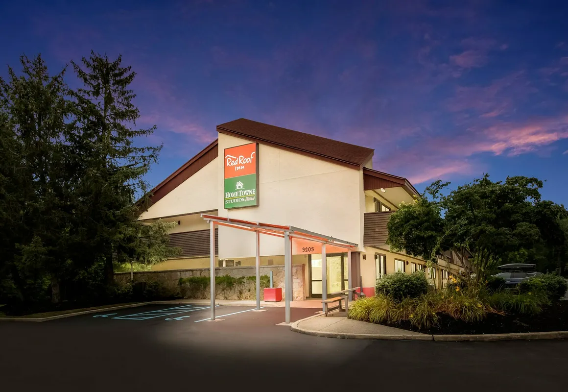 HomeTowne Studios By Red Roof Princeton – Ewing/ Lawrenceville hotel hero