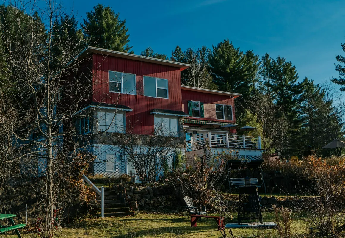 Auberge Lac du Pin Rouge hotel hero