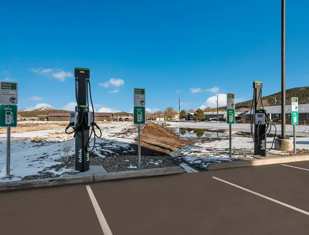 Hampton Inn Williams hotel detail image 1