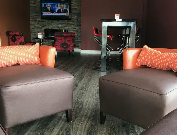 Milan Inn & Suites hotel detail image 1