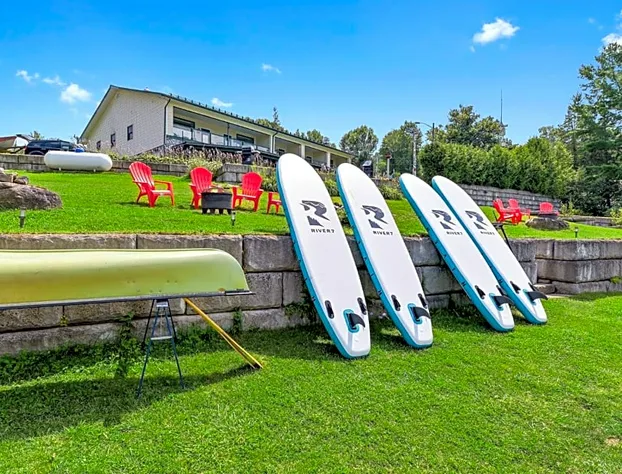 Baptiste Lake Lodge hotel detail image 2