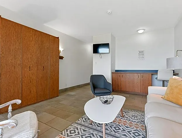 Baptiste Lake Lodge hotel detail image 3