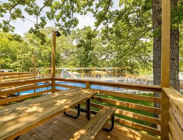 Kimberling Cove C6 hotel detail image 3