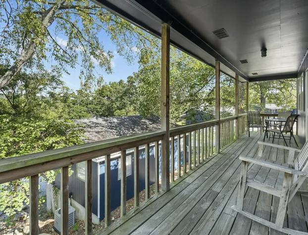 Kimberling Cove H19 hotel detail image 1