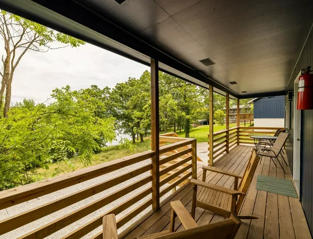 Kimberling Cove H21 hotel detail image 1