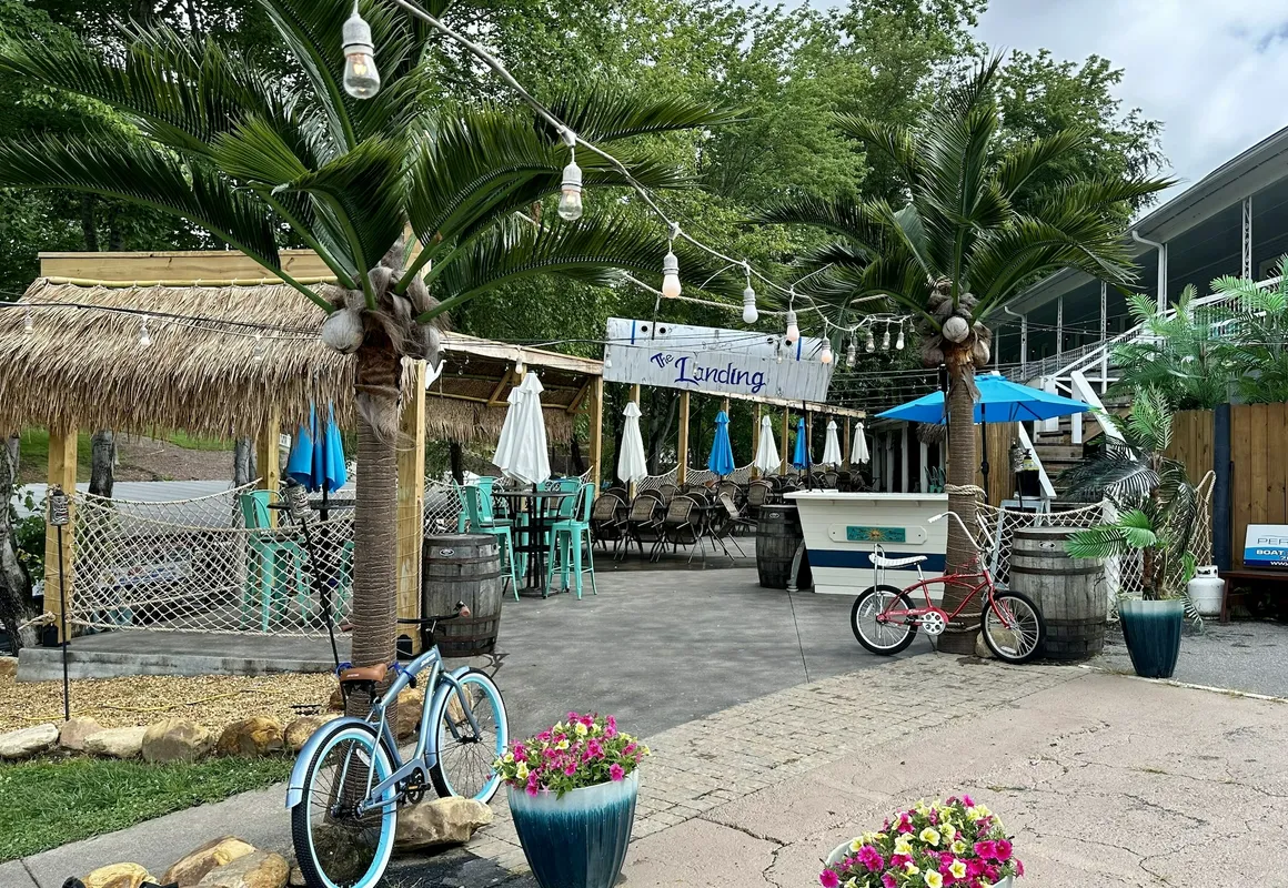 Lake Norman Hotel hotel hero