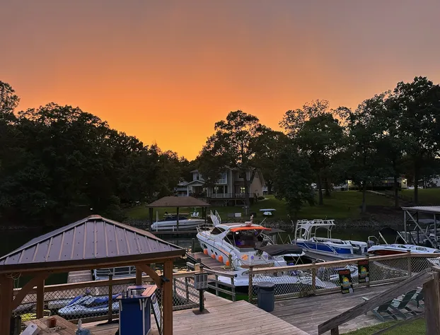 Lake Norman Hotel hotel detail image 3