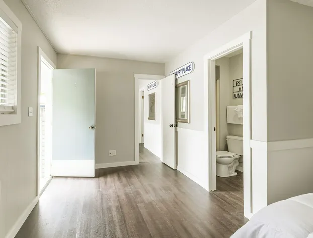 Kimberling Cove M4 / m5 Duo hotel detail image 2