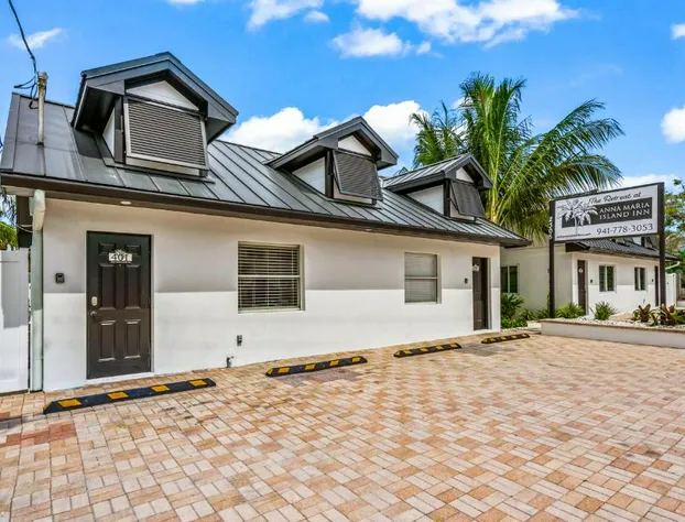 The Retreat at Anna Maria Island Inn hotel detail image 1