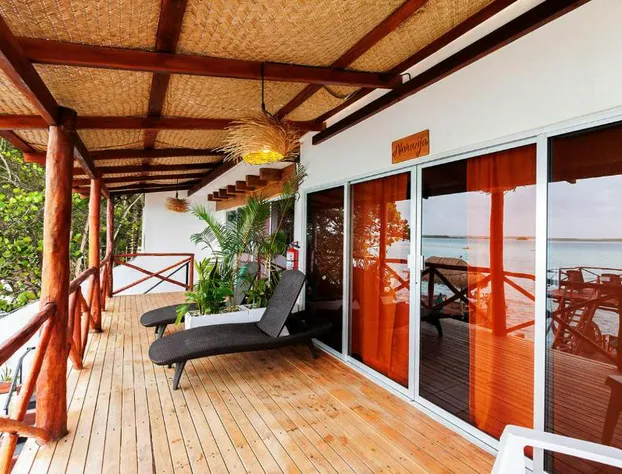 El Búho Lagoon Bacalar hotel detail image 1