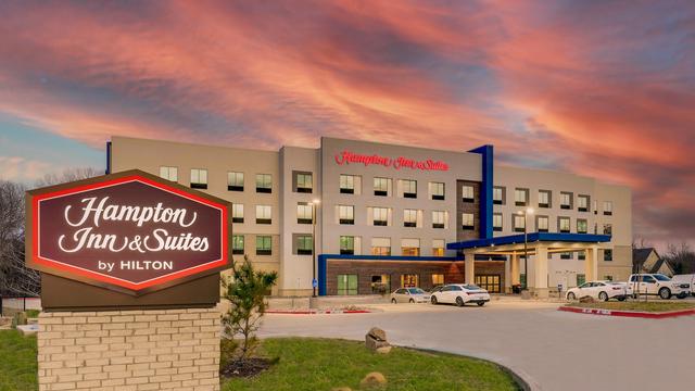 Hampton Inn & Suites Weatherford hotel detail image 1