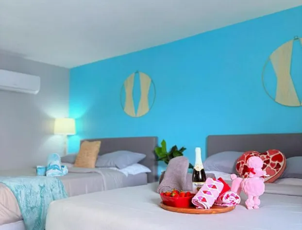 1915 Beach Club hotel detail image 4