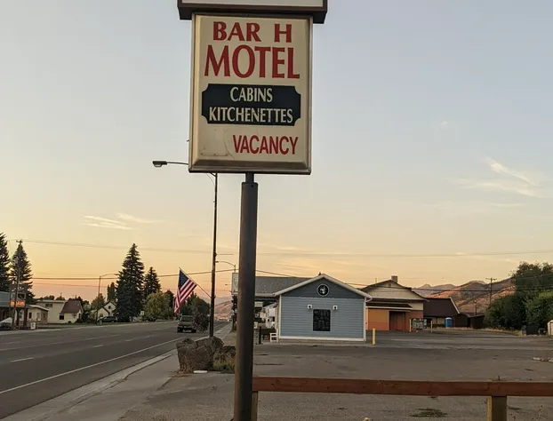 Bar H Motel hotel detail image 3